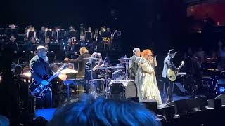 Garbage/Royal Philharmonic Orchestra - The World Is Not Enough (Royal Albert Hall London Oct 4 2022) Resimi