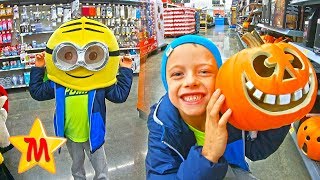 Max Goes Shopping for Halloween Kids Costume