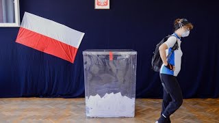 En Pologne, le président sortant et son rival donnés au coude-à-coude avant le second tour