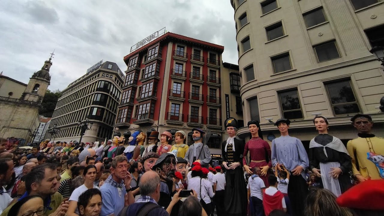 Concentración de gigantes en Bilbao 25/8/2024