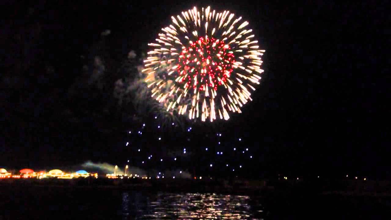 Fireworks over Lake Michigan YouTube