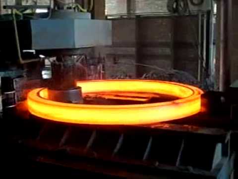 How its made big forging ring by ring rolling machine?
