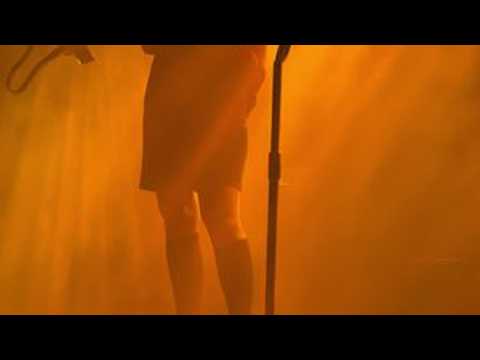 #乐队现场 #氛围感拉满 深情版的栗子《太阳》#现场版live #livehouse #热门