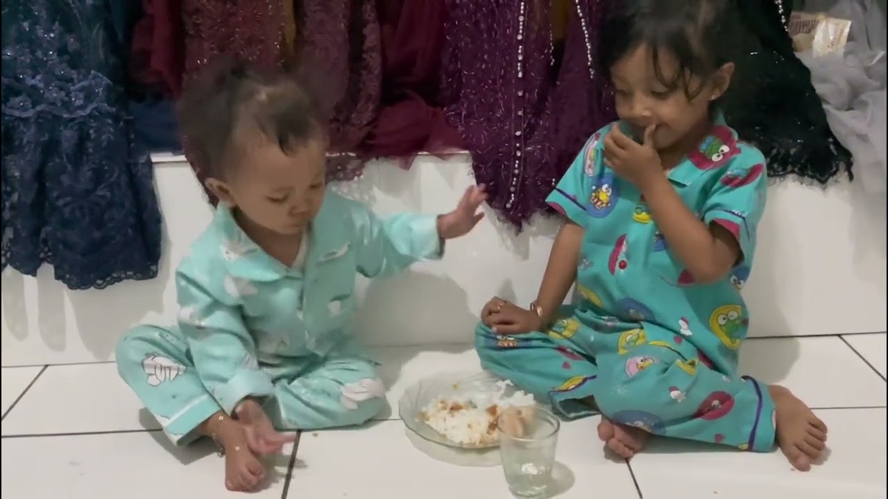 Mukbang fried chicken with AYU & DEENARA !! 