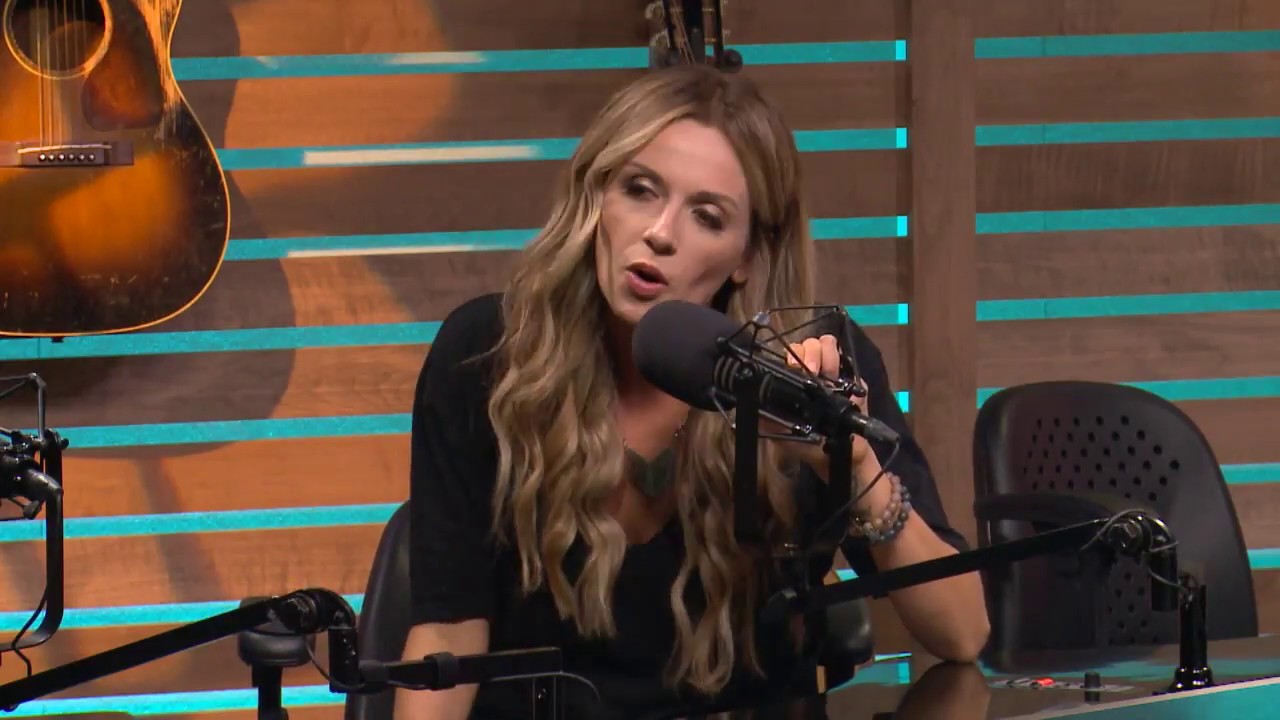 Carly Pearce Hide the Wine WWTHW Performance YouTube Carly Pearce Hide the Wine WWTHW Performance YouTube