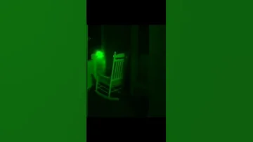 الكرسي المسكون 