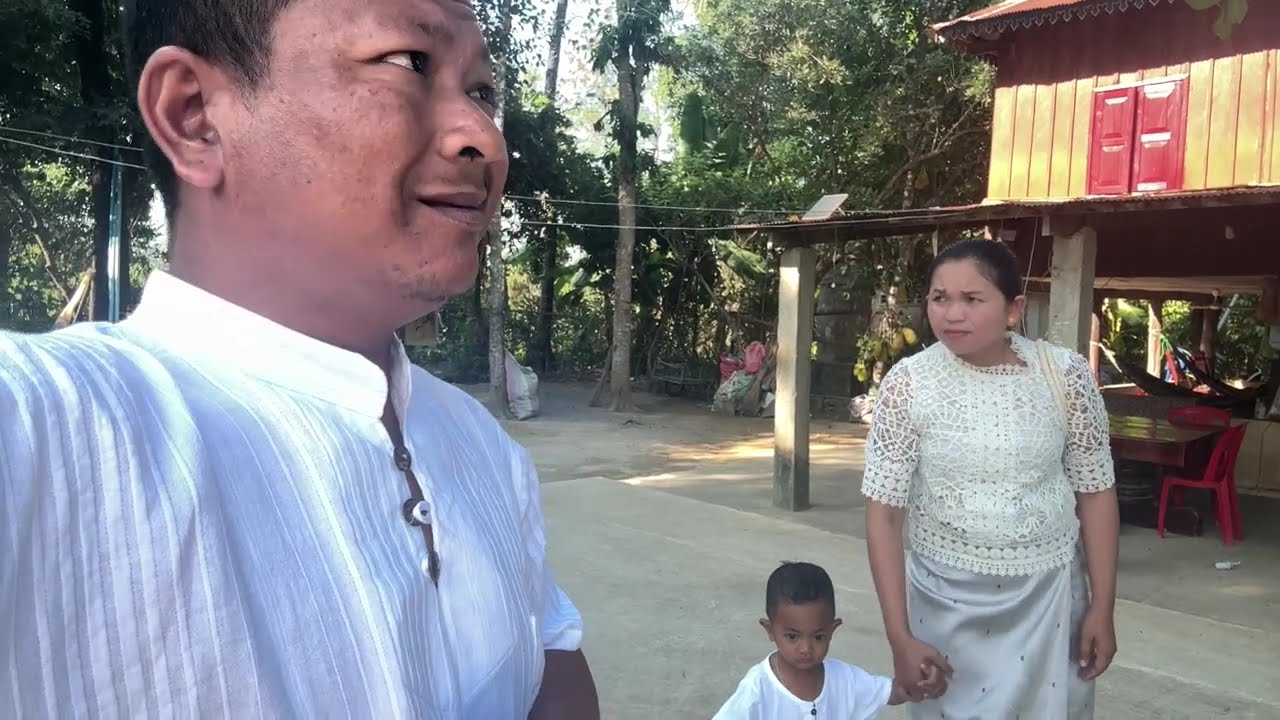 Attending the bun prayer ceremony in Palang Village