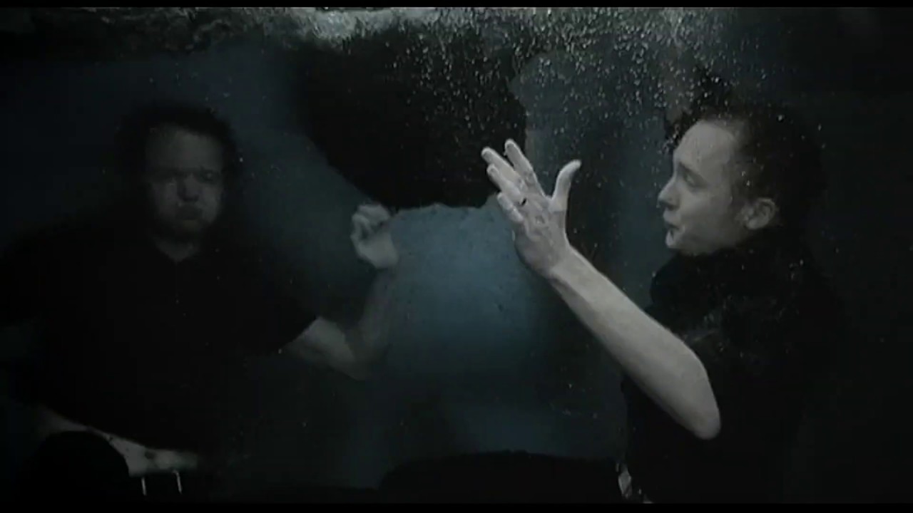 Morning Runner - Burning Benches (Official Video) HD acordes