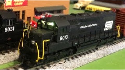 N scale XL Systems dcc and sound for a GP38-2 installation in a SD35