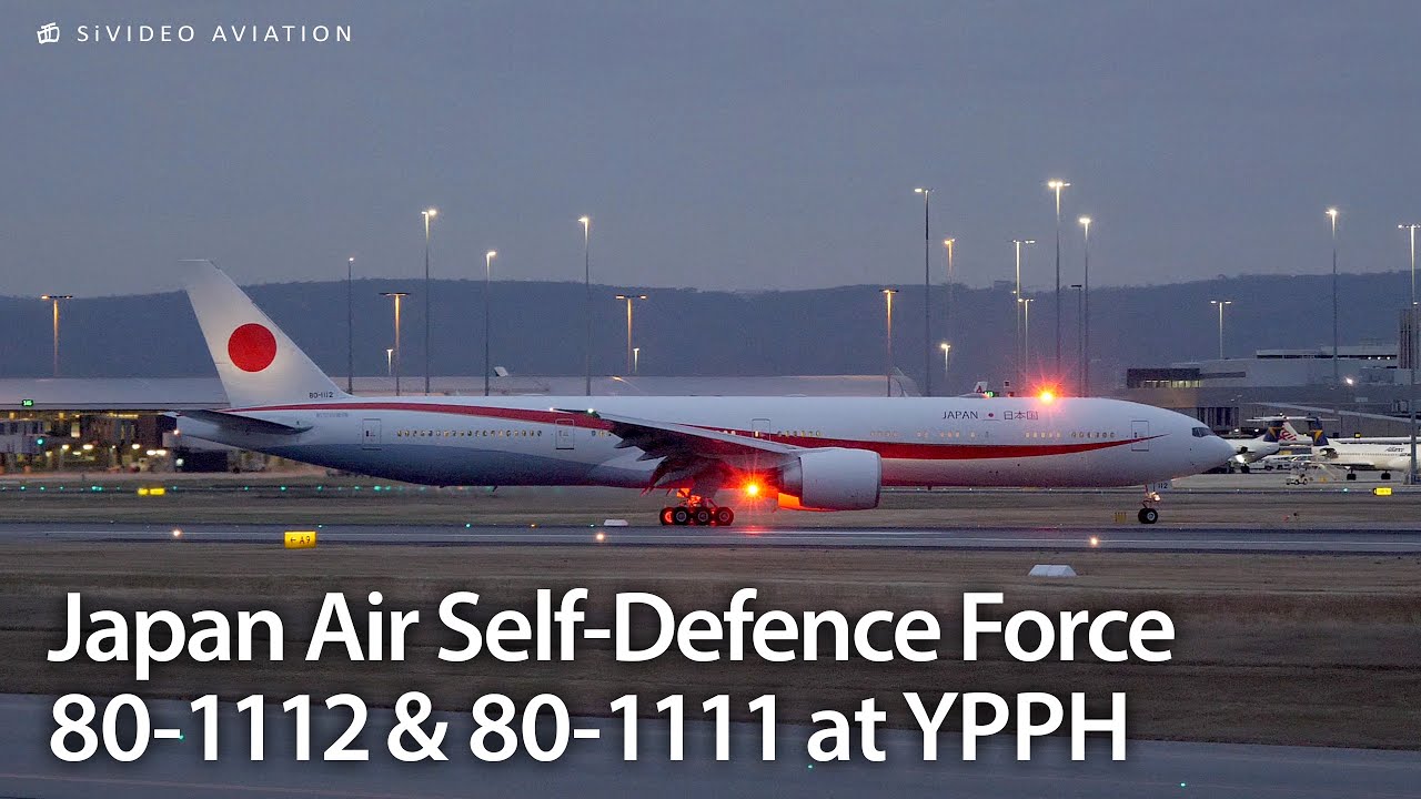 Japan Air Self-Defence Force (80-1112) and (80-1111) arriving at Perth  Airport on October 21, 2022.