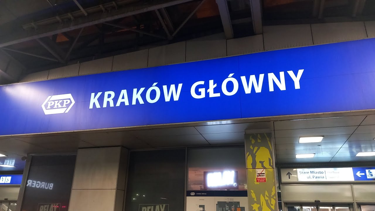 Kraków Główny Galeria Krakowska / dworzec pociągi train station trains