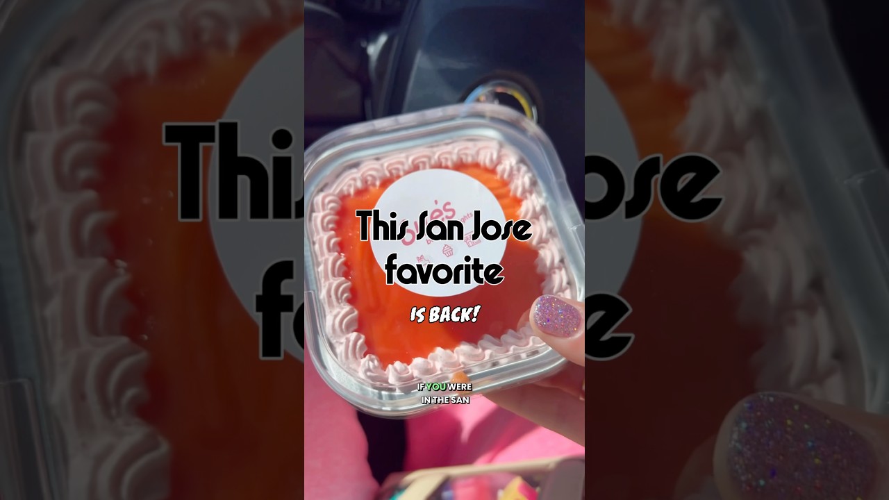 Pre-order your guava cake for Thanksgiving on their website!! 