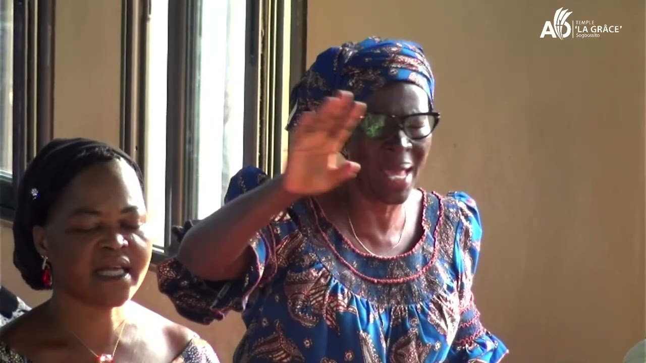 𝐀𝐝𝐨𝐫𝐚𝐭𝐢𝐨𝐧 𝐩𝐫𝐨𝐟𝐨𝐧𝐝𝐞