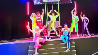 Its Magic Dance Cos Youre Happy With My Singing