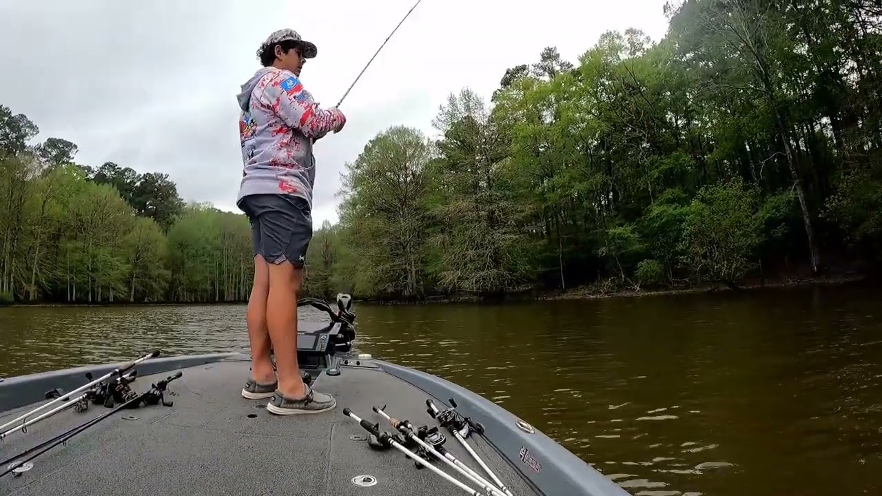 March Bassfishing on Toledo Bend!! #bassfishing #fishing #fish #toledobend  #fyp #springfishing