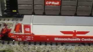 N Scale Deluxe Innovations Maxi-IV Mass Central Intermodal Well Cars