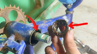 How to Fix a Creaking Bike. Lubrication of the bicycle bottom bracket