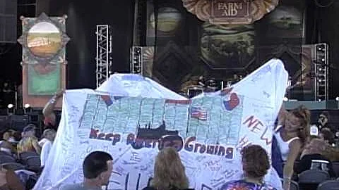 Susan Tedeschi - It Hurts So Bad (Live at Farm Aid...