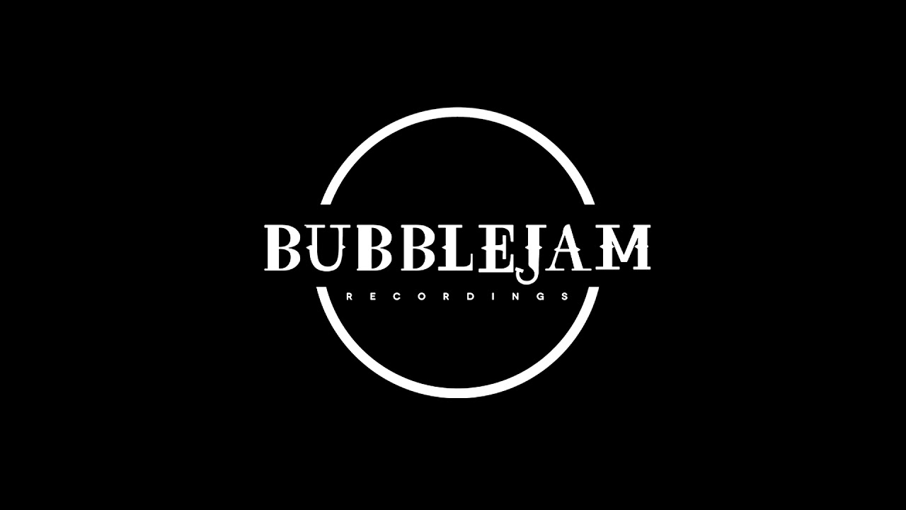 Footwork Fuel - Between The Lines (Obzeen Remix) auf YouTube ansehen