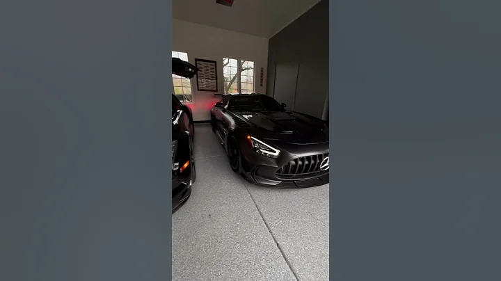 Mercedes Benz SLS Blackseries Vs GT Blackseries - 天天要聞