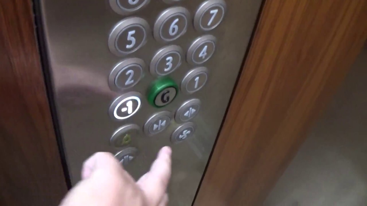 Kone EcoDisc Elevator At The Crowne Plaza Hotel Dundalk