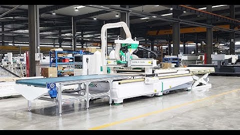 EA48  CNC nesting machine with loading and unloading platforms