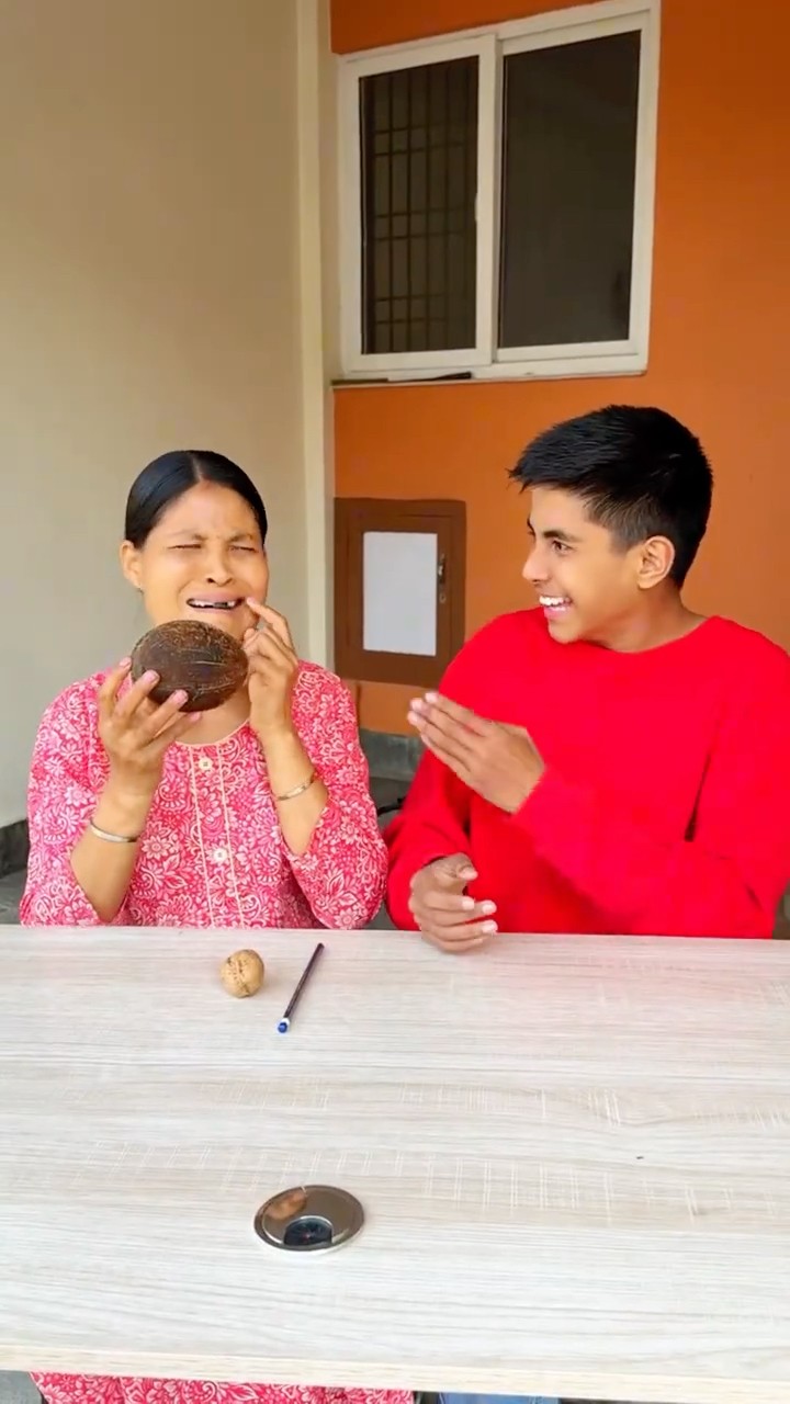 Squid Game Song on Tooth ?? Pencil, Walnut, Coconut | Mom \u0026 Son #shorts #funny