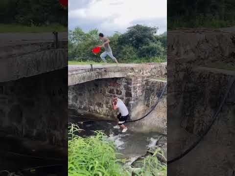 تيجى كدة اجى كده هطلع عينك 