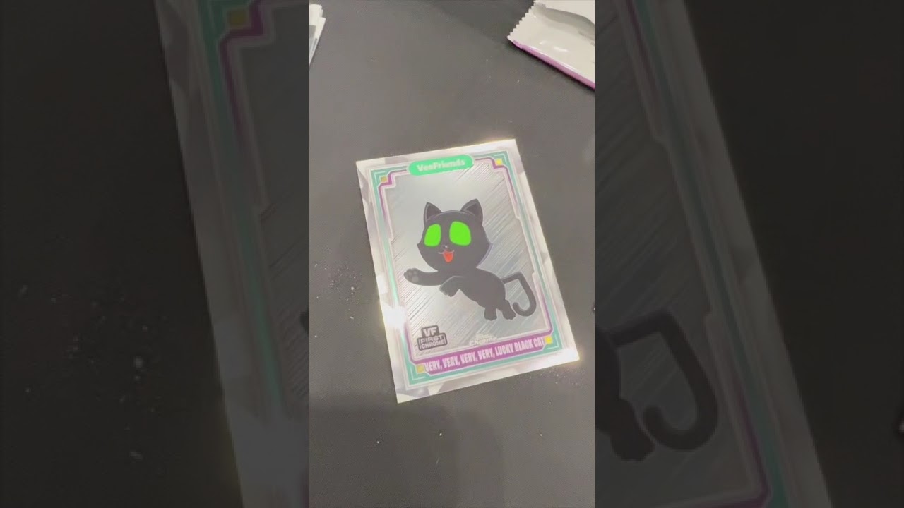 I PULLED GREEN EYES Very Very Very Very Lucky Black Cat!! 