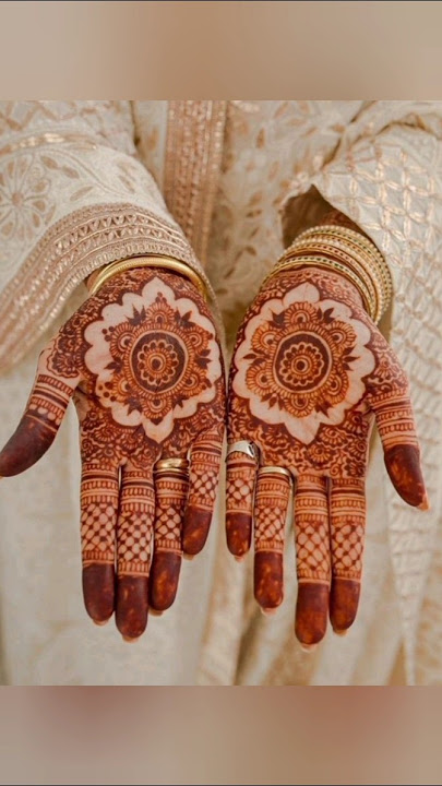 beautiful mehendi designfor front hand #trendingmehendidesign #mehendidesign2025 #bridalmehndidesign