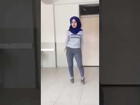 Liseli Türbanlı Kız Twerk Atıyor!!!!