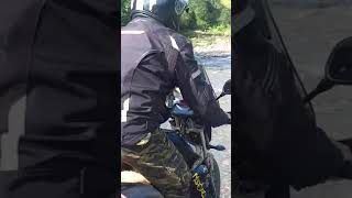 Cruzando el Río Potrero de las Tablas