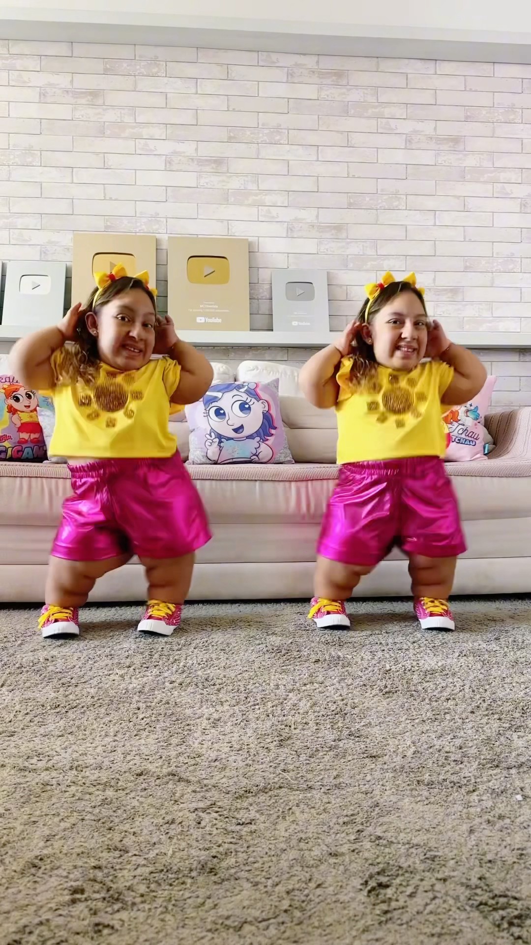 TIK TAKA em dose dupla com Maria Clara MC Divertida #shorts