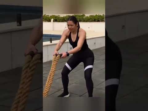 تدريبات رياضيه للفنانه لقاء الخميسى فى البيت الجزء 