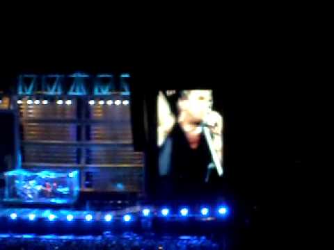 Robbie William San Siro 12072011 Come Undone - Pro...