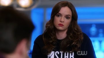 The Flash 4x22/Barry, Cisco, and Caitlyn train/Iris talks to Harrison Wells