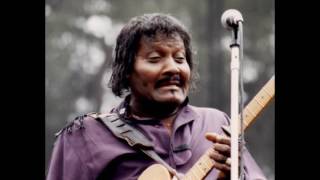 Albert Collins      ~     ''When A Guitar Plays The Blues''  1983 chords