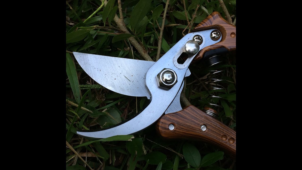JEOutdoors Pruning Shears Demo & Review
