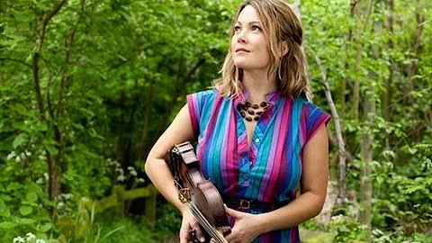 Bluegrass fiddle masterclass: Sara Watkins on how ...