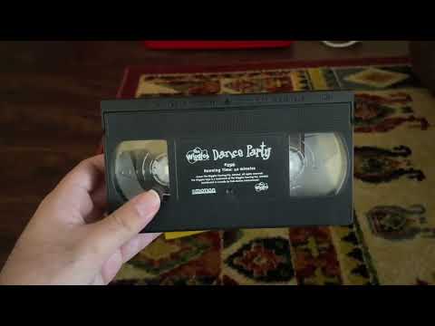 The Wiggles Dance Party 2001 VHS Side Label 094