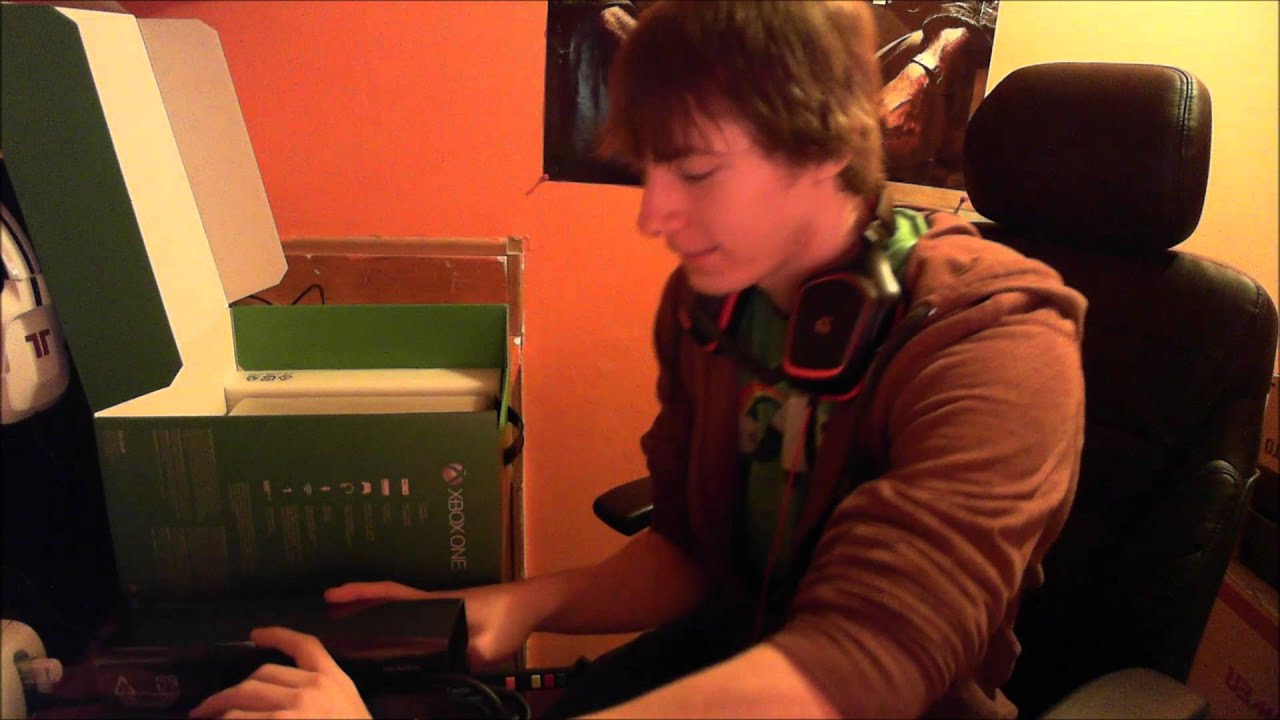 Introduction (Xbox one unboxing and DR3)