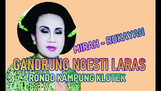 Download Lagu TAYUB MP3 LAWAS - RONDA KAMPUNG KETONGAN  - MBALUN TEK / GANDRUNG NGESTI LARAS - MIRAH - RUKAYAH MP3 Download Lagu TAYUB MP3 LAWAS - RONDA KAMPUNG KETONGAN  - MBALUN TEK / GANDRUNG NGESTI LARAS - MIRAH - RUKAYAH MP3
