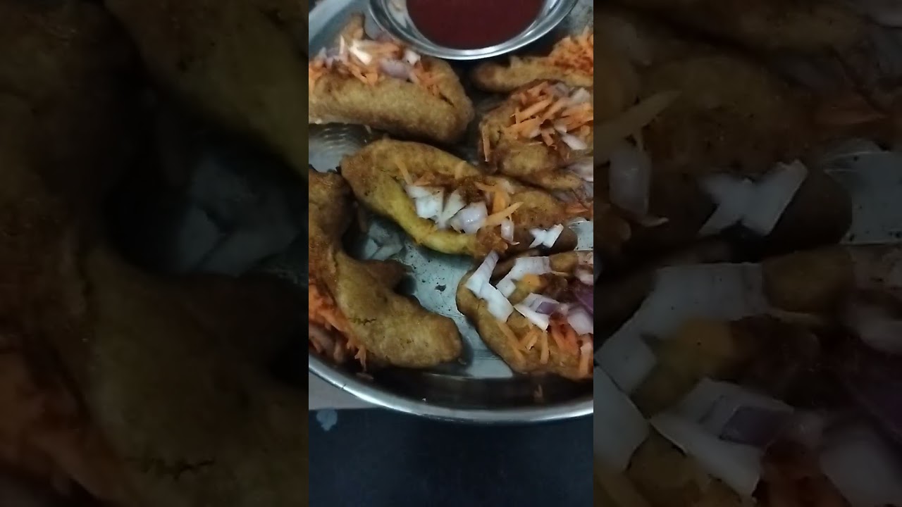 hot bajjis with ketchup 