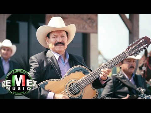 Watch the video for Acaríciame Mujer