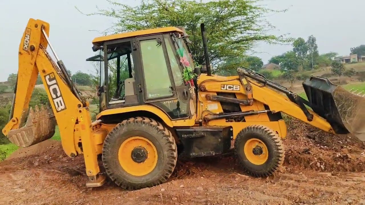 JCB 3DX MACHINE Full bhoom work completed lodder levaling contraction technology 