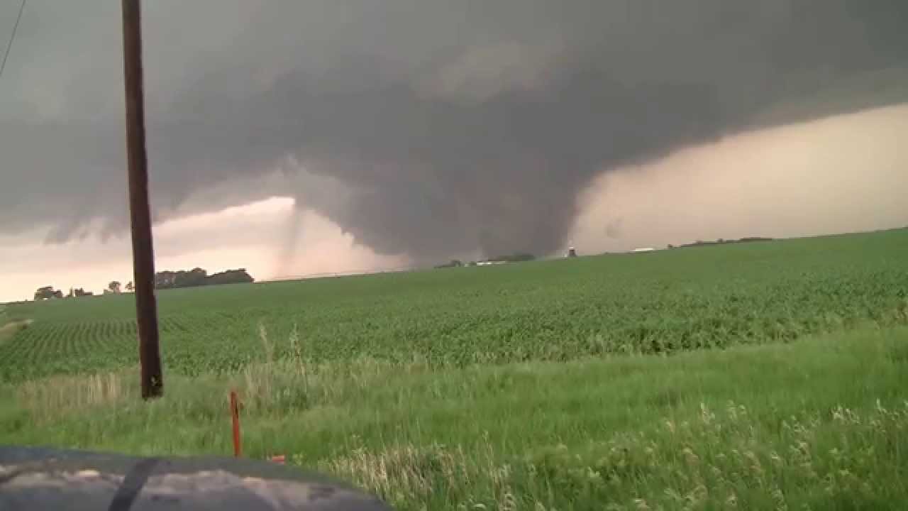 EF4 Tornado Wisner, NE in full attack (16 June 14) YouTube