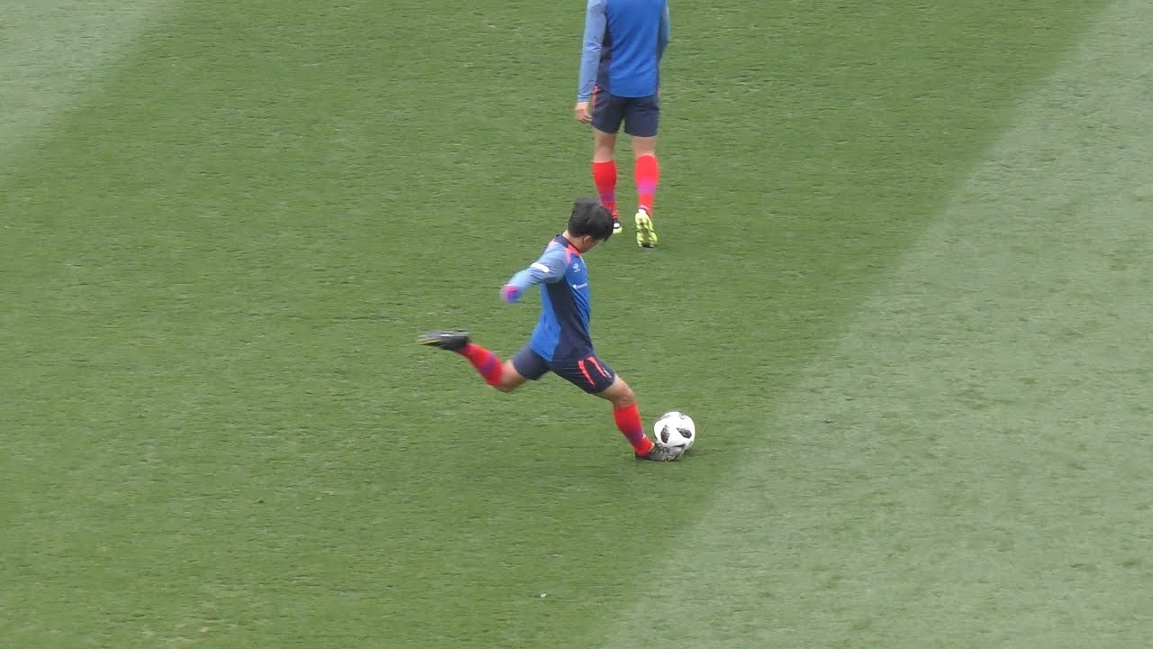 4k高画質 久保建英選手 左足シュート 試合前の練習 Fc東京 Youtube 4k高画質 久保建英選手 左足シュート 試合前の練習 Fc東京 Youtube