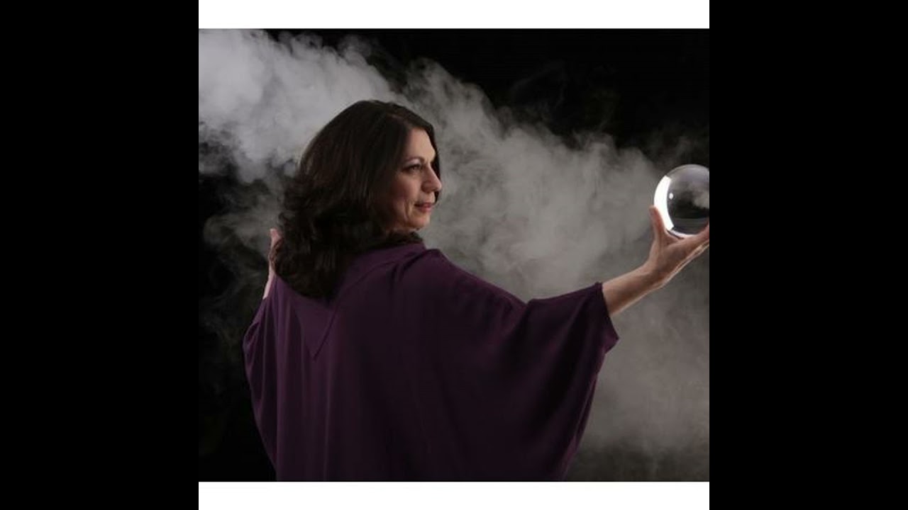 Start 2019 Out Right with a FREE Psychic/Tarot Reading from Corbie Mitleid!