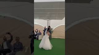 Wedding First dance - The most romantic moment