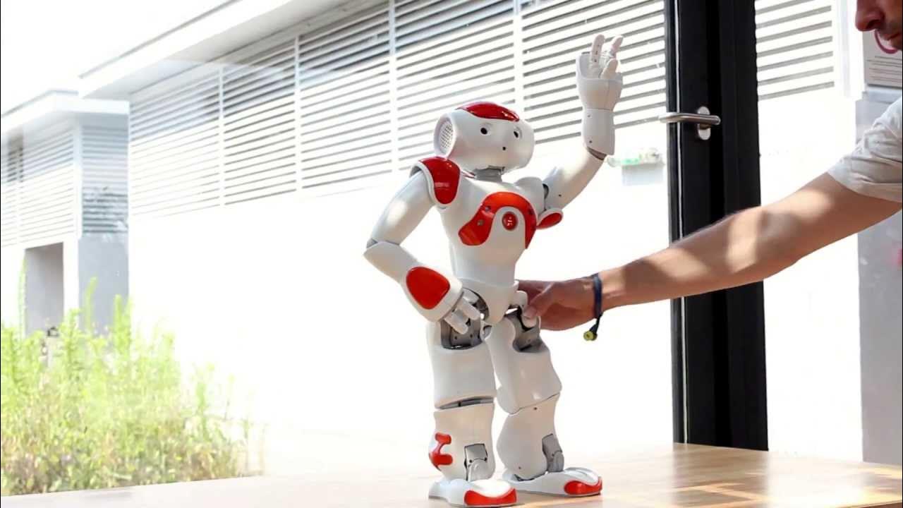 Танец роботов на играх будущего. Робот танцует. Лучший танец робота. Танцующий робот видео. Robot танцы.
